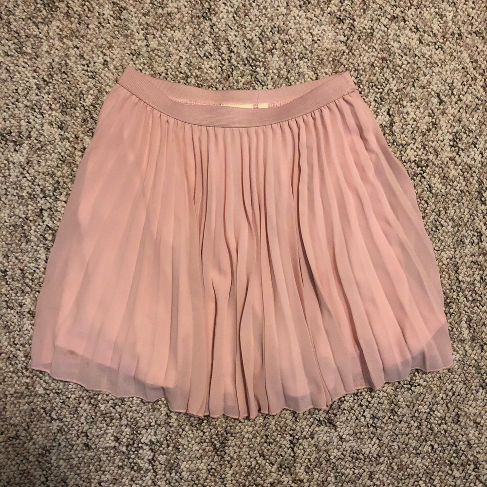 Harlow pleated blush pink skirt